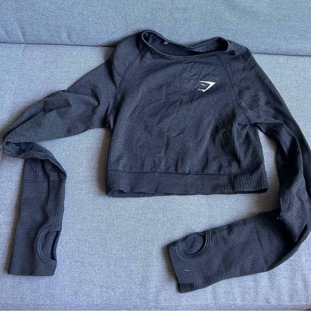 Lot of Gymshark crop tops, leggings, sports bra